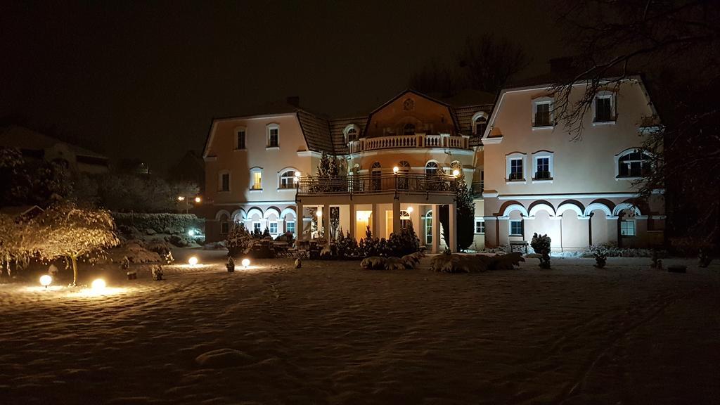 Hotel Regius Opole Exteriör bild